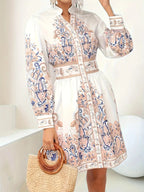 Boho Chic Kleid mit floralen Stickereien und langen Ärmeln — Main Image