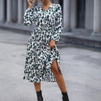 Marke Midikleid mit abstraktem Muster, V-Ausschnitt, lange Ärmel — Image 3