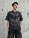 Nachtfalter Oversized T-Shirt - Model